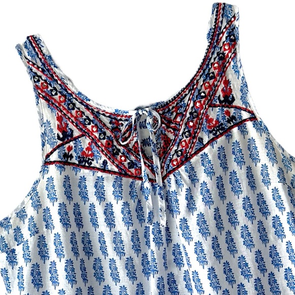 LUCKY BRAND | EMBROIDERED COTTON TOP LIKE NEW BUTTON UP BACK RED BLUE | LARGE - Picture 5 of 12